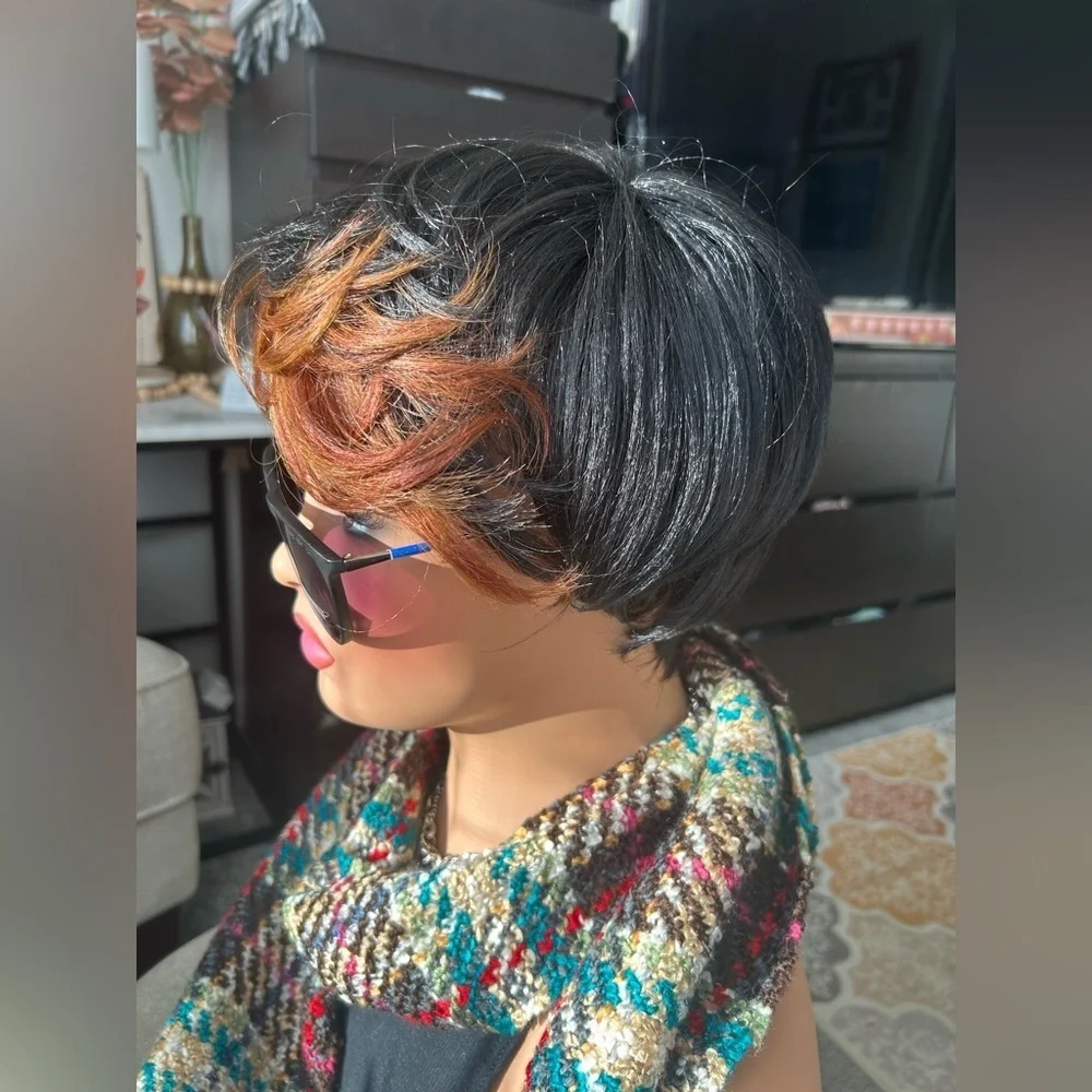 ✨Like NEW Sensationnel Natural Pixie Bob Wig Honey Blonde Orange highlights